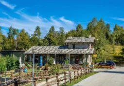  La concessione riguarda delle strutture turistiche in località Pian Pietro con il punto di ristoro e l’area attrezzata per i camper
